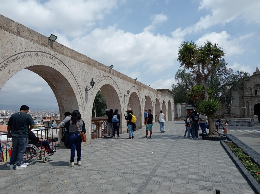 AREQUIPA: CITY TOUR Y CAMPIÑAS AREQUIPEÑAS